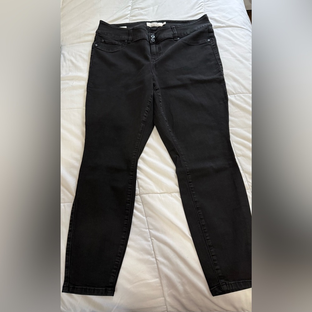 Torrid Women's Jet Black Jeggings